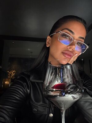 Aneeqa Farid leaked photo #21