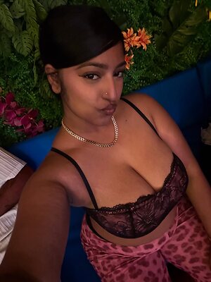 a.neesuh Nude Leaked Photo #136