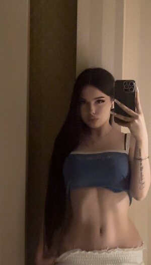 aneylyverst leaked photo #22