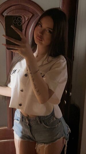 aneylyverst leaked photo #41