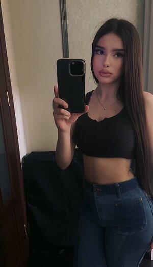 aneylyverst leaked photo #44
