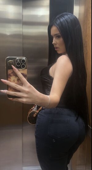 aneylyverst leaked photo #81