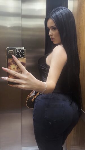 aneylyverst leaked photo #83