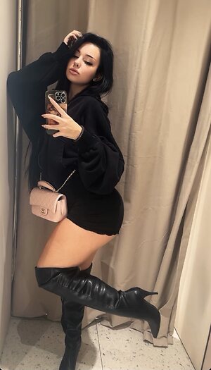 aneylyverst leaked photo #84