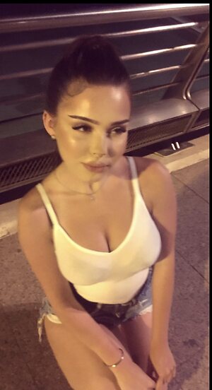 aneylyverst leaked photo #110