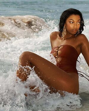 Angel Reese Nude Leaked Photo #5