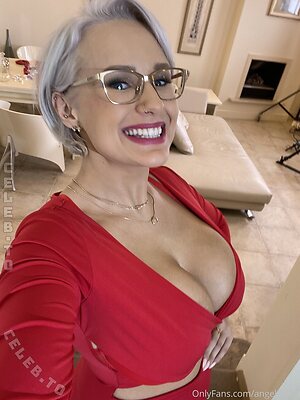 Angel Wicky photo