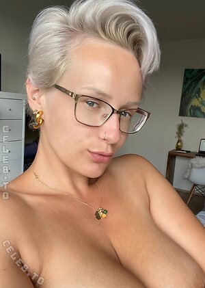 Angel Wicky photo