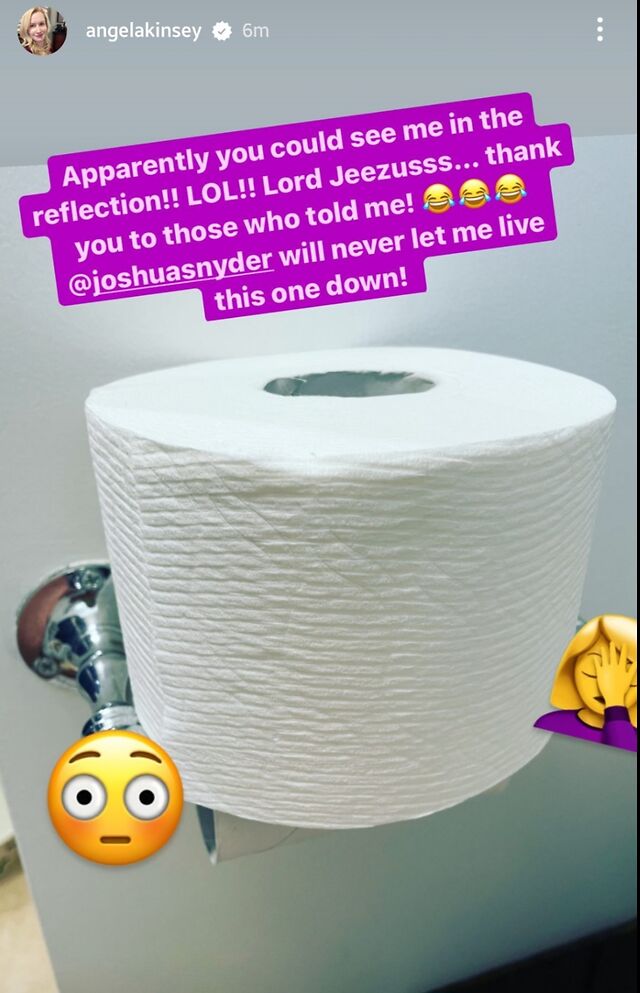 Angela Kinsey leaked photos