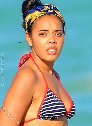 Angela Simmons Nude Leaked Photo #6