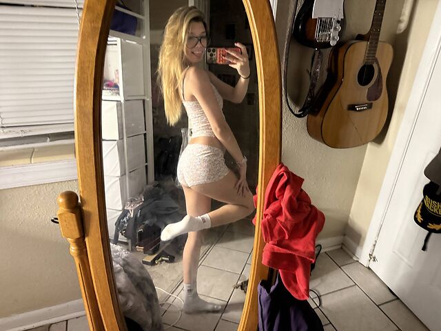 Angelina fishtank leaked photos
