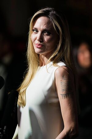 Angelina Jolie leaked photo #163
