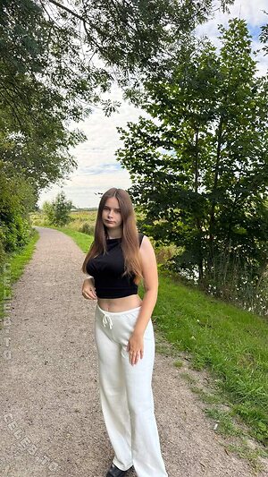 Angelina_Dehlow