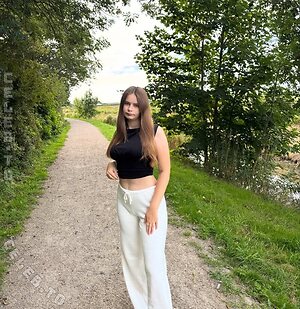 Angelina_Dehlow