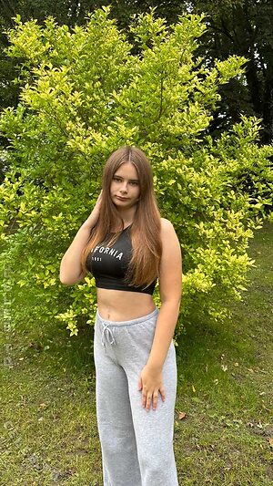 Angelina_Dehlow