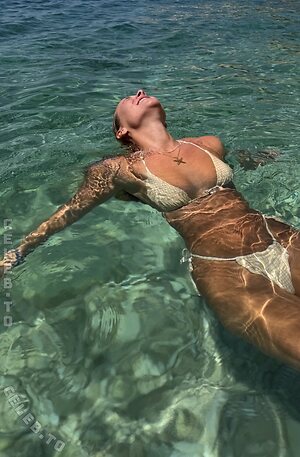 Angelinajoleen_ photo