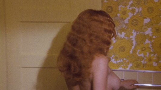 Angelique Pettyjohn leaked photo #8