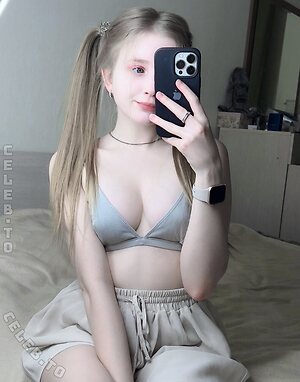 angellmarr Nude Leaked Photo #94