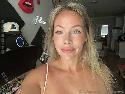 Angelrawww Nude Leaked Photo #24