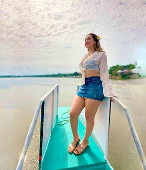 Anggela Vivanco leaked photos