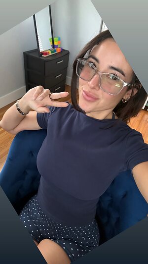 Angie Varona leaked photo #223