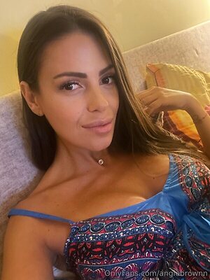 angiebrownn leaked photo #13