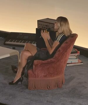Angèle Van Laeken leaked photos