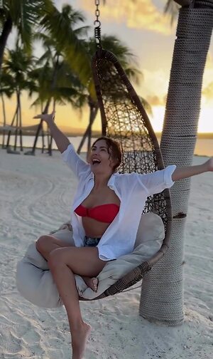 Ani Lorak leaked photo #2