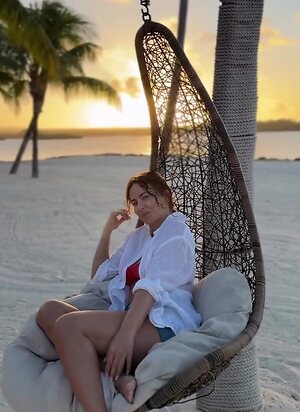 Ani Lorak leaked photo #4