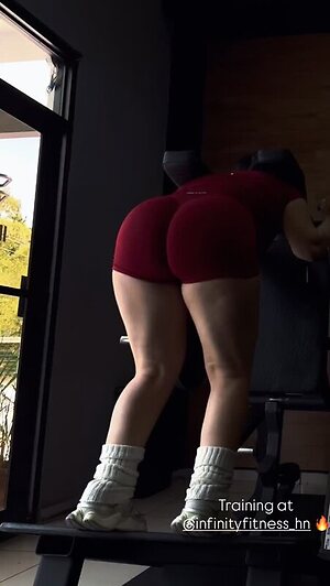Ani leaked photo #26