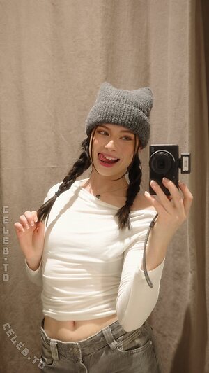 Anica Zimmermann Nude Leaked Photo #5