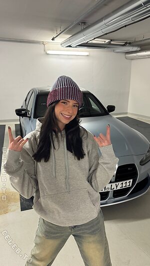 Anica Zimmermann Nude Leaked Photo #18