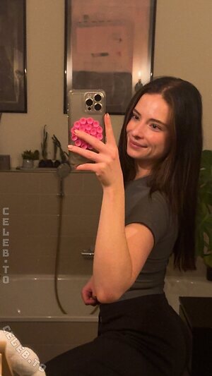 Anica Zimmermann Nude Leaked Photo #30