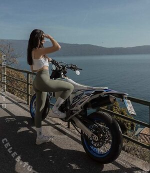 Anica Zimmermann Nude Leaked Photo #51