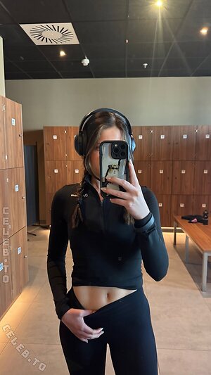 Anica Zimmermann photo