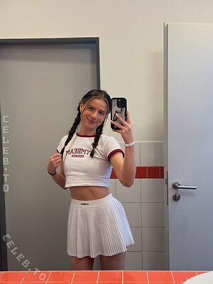 Anica Zimmermann photo