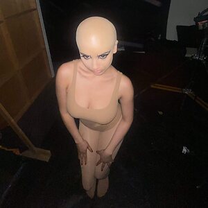 Anika Vishwanath leaked photo #9