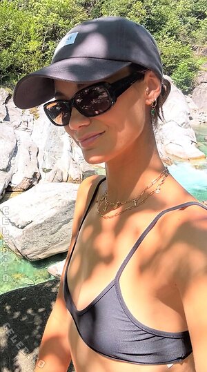 Anja Leuenberger leaked photo #15