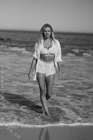 Anjaawe Nude Leaked Photo #10