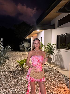 Anja.bnsh leaked photo #43