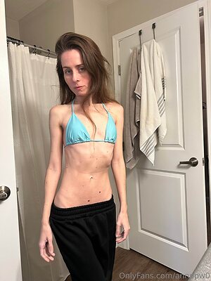 Ann Poppin leaked photo #37