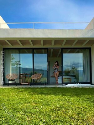 Anna Arevalo photo