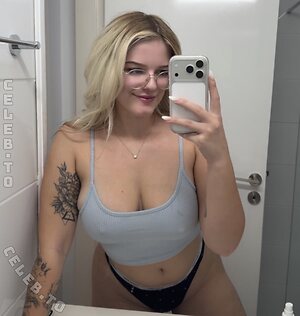 Anna Blum leaked photo #172