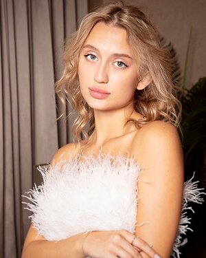 Anna Budakova leaked photo #7