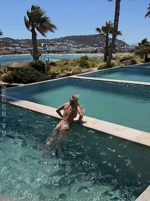 Anna-Carina Woitschack photo