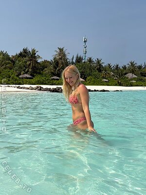 Anna Hafner Nude Leaked Photo #7