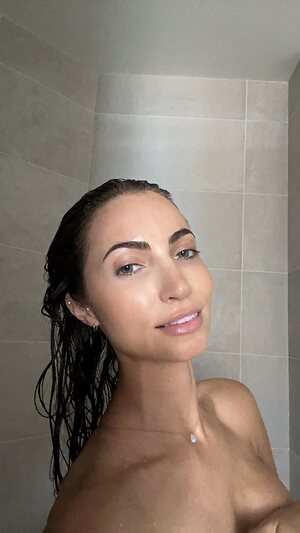 Anna Louise leaked photo #177