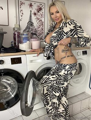 Anna Lux Flame