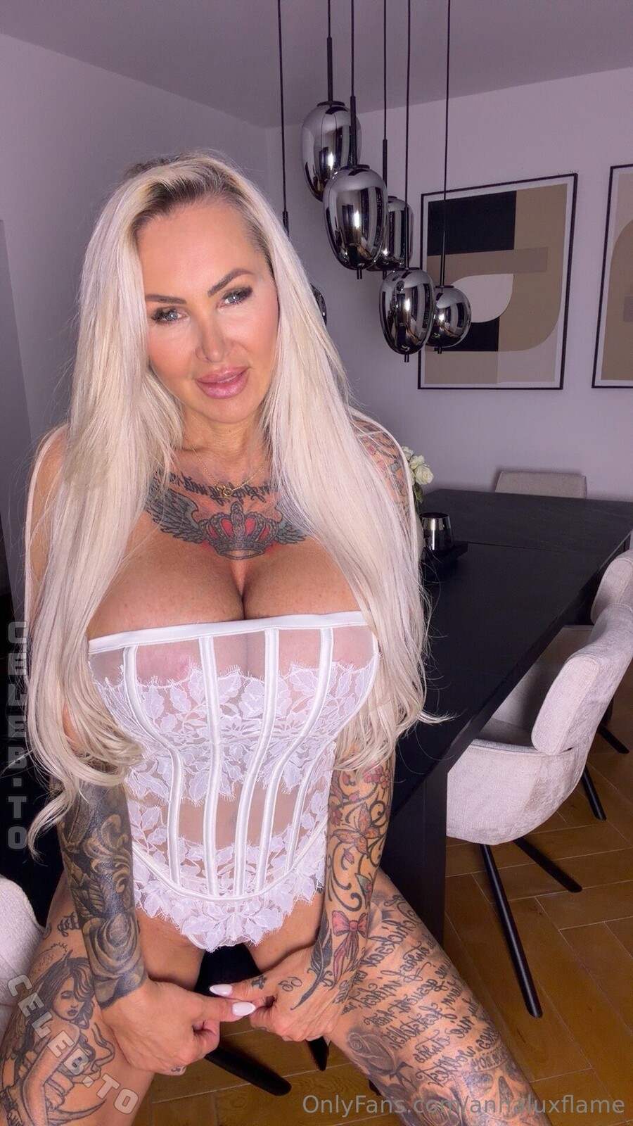 Anna Lux Flame photo