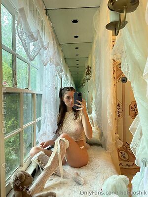 Anna Maligoshika photo